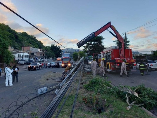 Tragedia: Así fue el accidente que dejó una mujer muerta en el anillo periférico en la capital