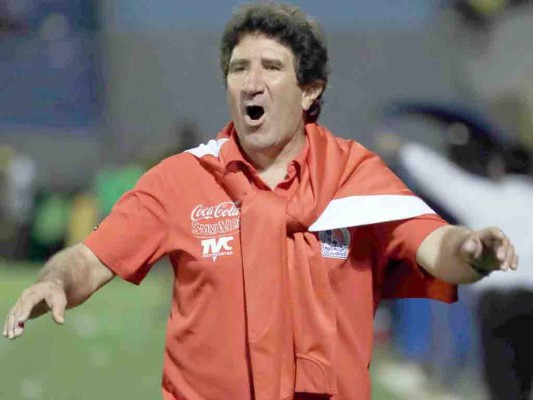 Héctor Vargas: 'Se nos inserta a los tres, como que si en coro los fuimos a insultar'