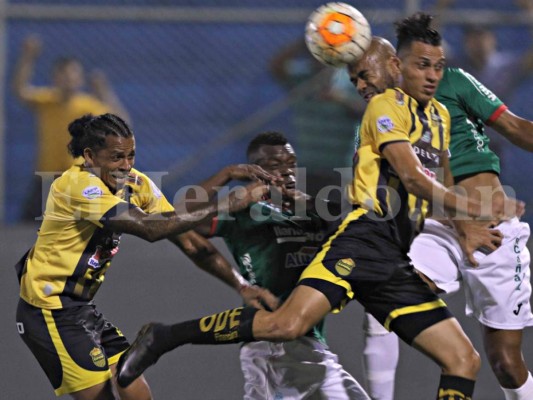 Real España sigue de líder al empatar 1-1 ante Marathón en el clásico sampedrano