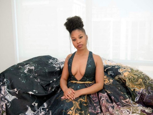 Premios BAFTA 2021: los famosos peor vestidos de la noche