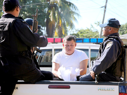 Por una taza, guardia mata a su compañero