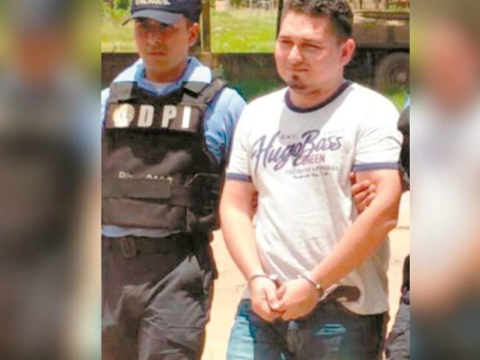 Capturan a docente de la UNA por acoso sexual contra estudiantes