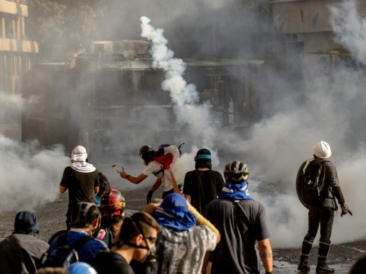 Revuelta social sigue en Chile con potentes protestas en Santiago (FOTOS)