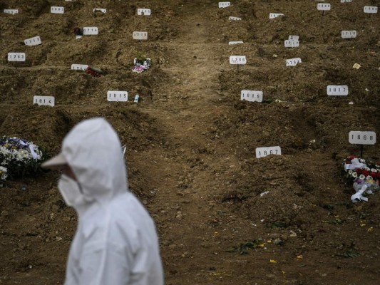 El covid-19 suma más de 2.4 millones de muertes en el mundo