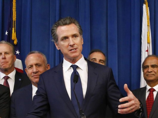 El gobernador de California viajará a El Salvador&nbsp;