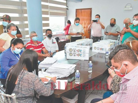 El Registro Nacional tiene hasta el 30 de junio para cotejar huellas dactilares