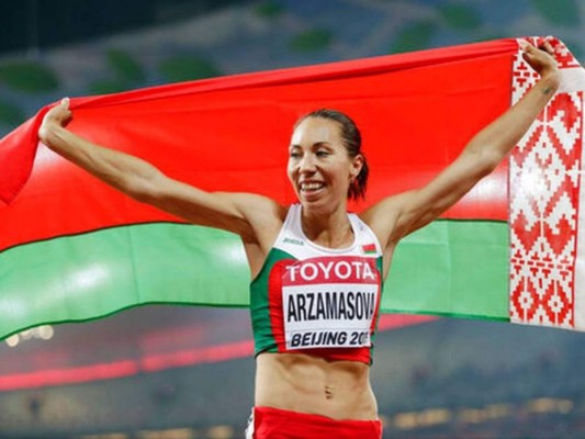 Excampeona mundial de 800 metros suspendida por dopaje