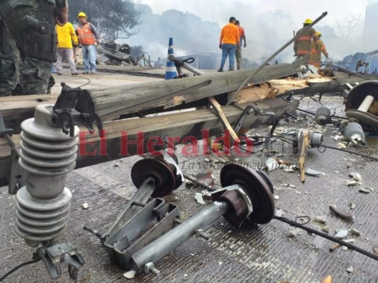 FOTOS: Accidente de rastra deja sin electricidad gran parte de zona sur de Honduras