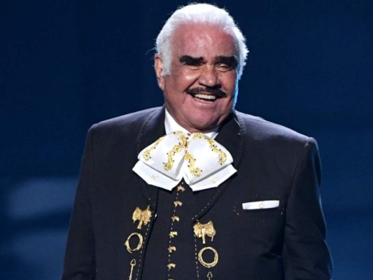 Familia de Vicente Fernández espera que el cantante mejore pronto&nbsp;&nbsp;
