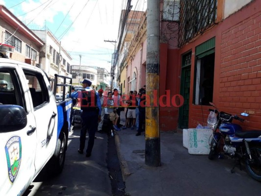 Matan un hombre dentro de negocio de venta de camisas en Tegucigalpa