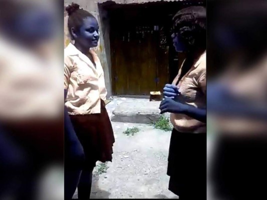 VIDEO: Dos jovencitas de un colegio de Honduras disputan el amor de un varón a golpes&nbsp;&nbsp;