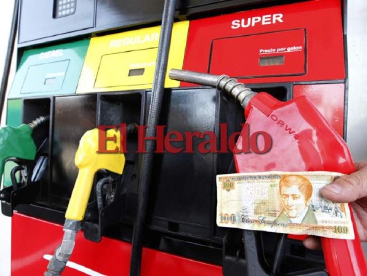 Galón de gasolina superior baja este lunes a 100.55 lempiras