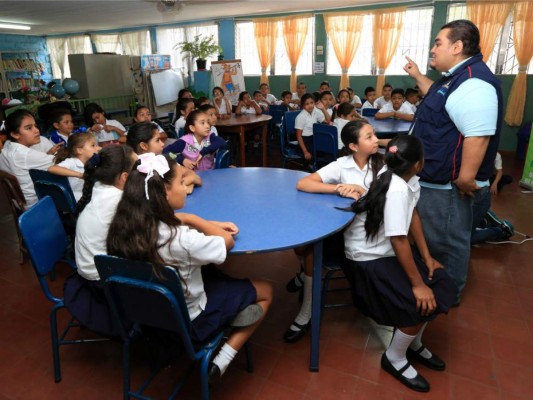 El Capitán Pet es aliado de los niños del CEB Cámara Júnior Número 1&nbsp;