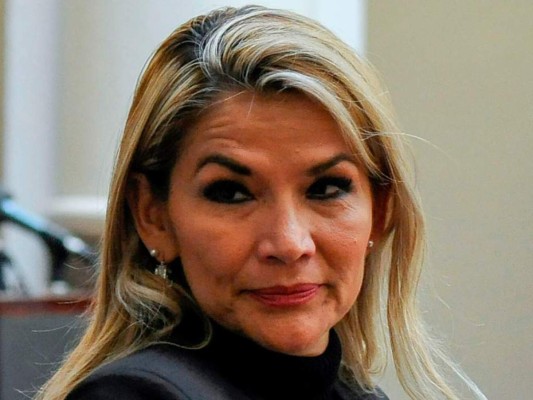 Añez pide 'paciencia' por lentitud de escrutinio electoral en Bolivia