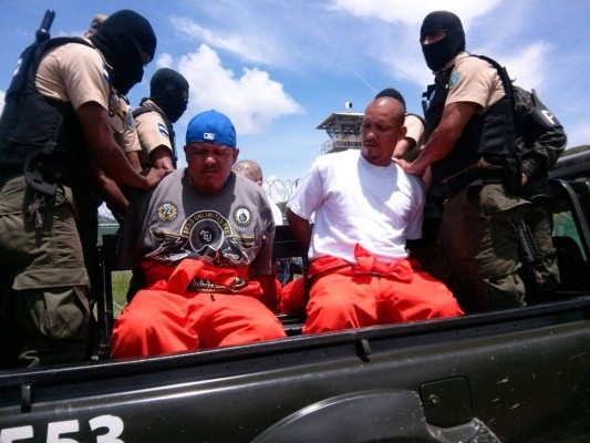 Honduras: Así fue la llegada de los reos trasladados de Támara a penal de Santa Bárbara