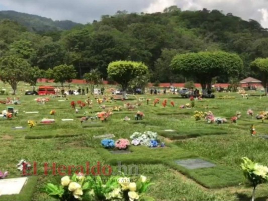 FOTOS: Las dolorosas imágenes de la masacre en un sepelio en SPS