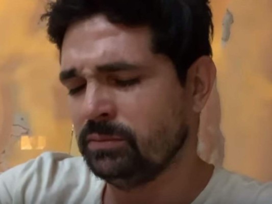 Último adiós de Ferdinando Valencia a su bebé que murió a los 3 meses