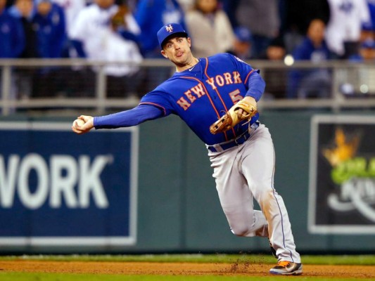 Royals 5-4 Mets en primer juego de la serie mundial de béisbol 2015