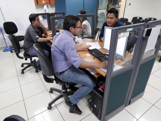 Gobierno aprobó L 3,920 millones más para salarios