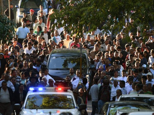 Imágenes del último adiós al expresidente hondureño Roberto Suazo Córdova en La Paz