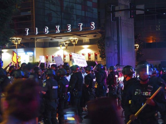 Protestas por muerte de detenido en manos de policía se expanden a otras ciudades