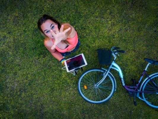 Curiosidades que no sabías de las personas que son zurdas