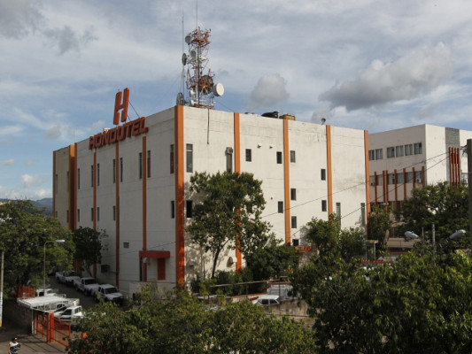 Gobierno lleva 10 años rescatando Hondutel