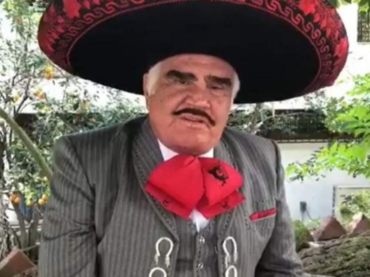 Vicente Fernández no muestra cambios trascendentes de salud