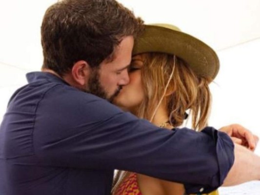 ¿Cuánto cuesta el anillo de compromiso que Ben Affleck le dio a Jennifer López?