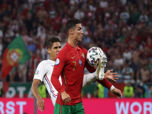 Histórico partido de CR7: Los mejores momentos del partido entre Francia y Portugal (Fotos)