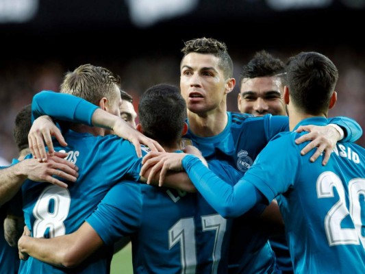 Cristiano Ronaldo marca doblete y el Madrid golea en Valencia &nbsp;&nbsp;