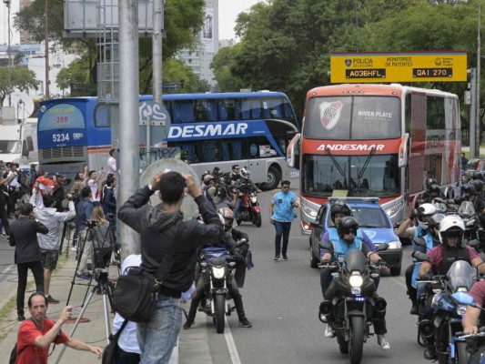 River Plate y Boca Juniors ya están en Madrid y se ponen manos a la obra