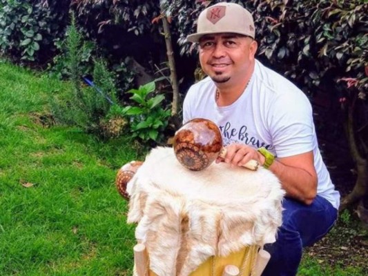 Muere en aeropuerto de Chile integrante de famoso grupo musical colombiano