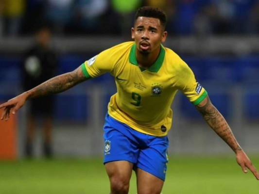 Conmebol suspende a Gabriel Jesús por dos meses tras gestos obscenos contra el VAR