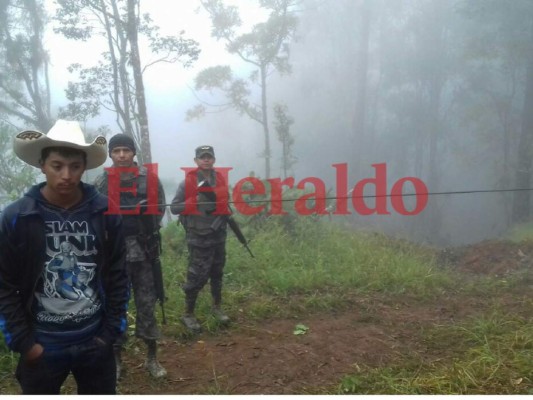 Medicina Forense realiza levantamiento de cuerpos en el accidente aéreo donde murió Hilda Hernández