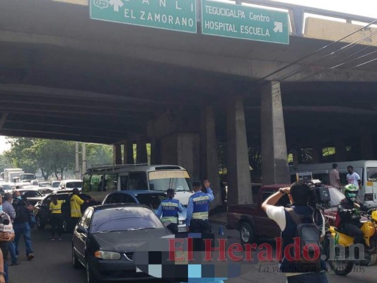 Identifican a hombre que murió al caer del puente de Miraflores en la capital &nbsp;&nbsp;