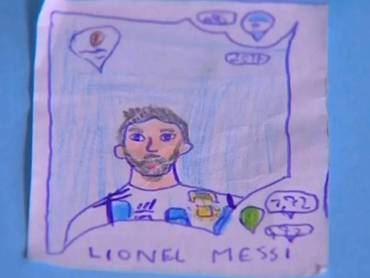 Niño dibujó su propio album del Mundial de Rusia 2018