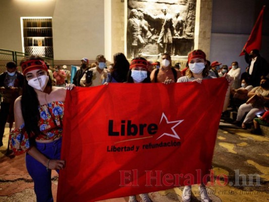 Militantes de Libre se suman a vigilia convocada por presidenta Xiomara Castro en apoyo a Luis Redondo (Fotos)