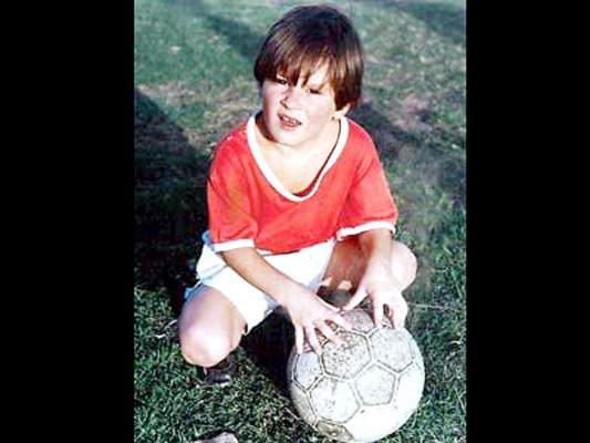 Lionel Messi cumple 12 años años con el Barcelona