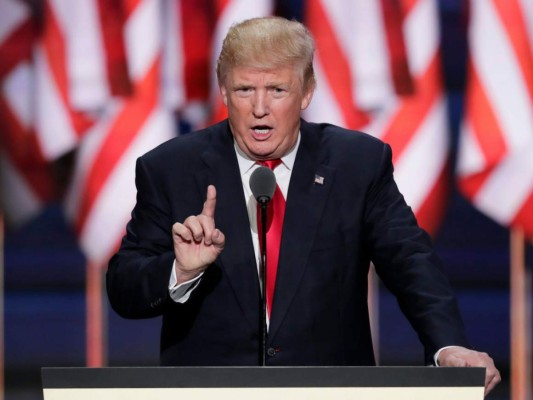 Donald Trump contesta las acusaciones de acoso por parte de una exrecepcionista&nbsp;&nbsp;