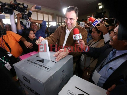 Estos políticos hondureños ya ejercieron el sufragio en las elecciones generales