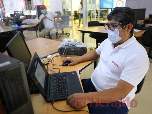 Así se vive el proceso electoral primario en las salas de redacción multimedia de Grupo Opsa (FOTOS)