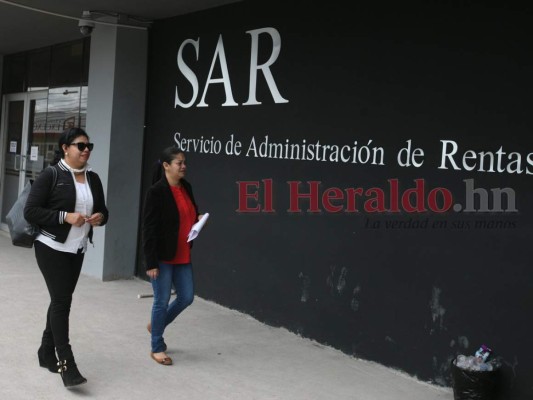 Pese al debate, hoy entra en vigencia la nueva factura