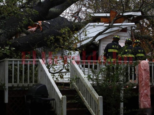 Una mujer y su bebé primeras víctimas por el huracán Florence