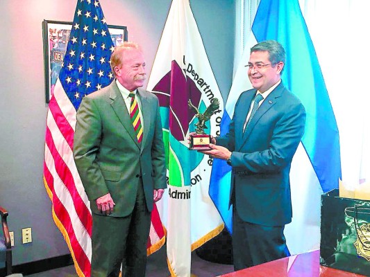 JOH plantea a EUA un reajuste a estrategia de la lucha antidrogas