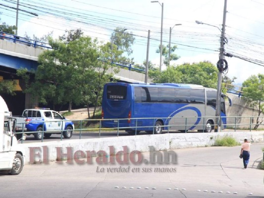 FOTOS: Bajo resguardo policial, Motagua viaja a San Pedro Sula para enfrentar al Alianza