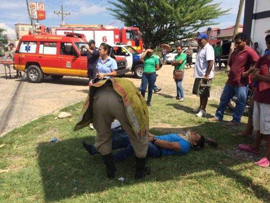 Un lesionado deja colisión entre taxi y motocicleta&nbsp;&nbsp;
