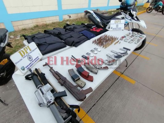 FOTOS: Así fue la captura de seis pandilleros de la 18; les hallan potentes armas y chalecos policiales