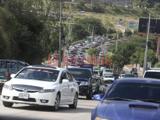Así fue la caravana de buses 'brujitos' en la capital