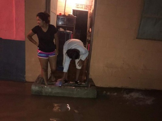 Seguirán las intensas lluvias y vientos huracanados en Honduras